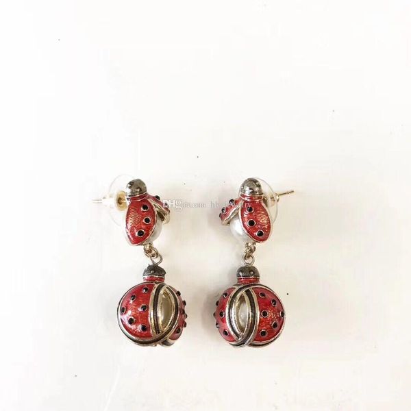 popular fashion brand ladybird earrings for lady design women party wedding luxury jewelry for bride with box, Golden;silver
popular fashion brand ladybird earrings for lady design women party wedding luxury jewelry for bride with box, Golden;silver