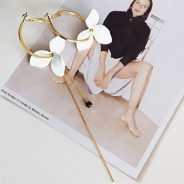 lwong elegant painted white flower asymmetric earrings for women gold color small hoops earrings long chain bar hanging, Golden;silver
lwong elegant painted white flower asymmetric earrings for women gold color small hoops earrings long chain bar hanging, Golden;silver