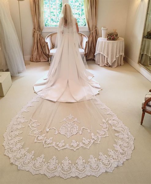 3m long cathedral wedding veils with comb lace applique trim tulle one layer bridal veil wedding accessories, Black
3m long cathedral wedding veils with comb lace applique trim tulle one layer bridal veil wedding accessories, Black