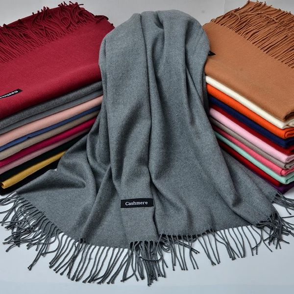 cashmere shawl fringed monochrome padded scarf
cashmere shawl fringed monochrome padded scarf