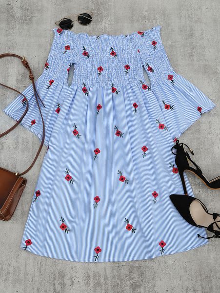 2018summer autumn women dress european style fashion embroidery dress flare sleeve floral embroidered striped dress, Black;white
2018summer autumn women dress european style fashion embroidery dress flare sleeve floral embroidered striped dress, Black;white