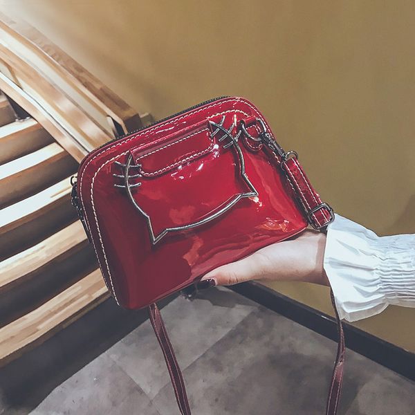 2018 new retro women bag, trend woman messenger bag, fashion korean version shell casual handbags
2018 new retro women bag, trend woman messenger bag, fashion korean version shell casual handbags