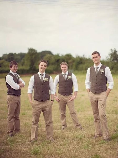 2019 new vintage farm wedding brown tweed vests custom made formal groom's suit vest slim fit men suits vests plus size, Black;white
2019 new vintage farm wedding brown tweed vests custom made formal groom's suit vest slim fit men suits vests plus size, Black;white