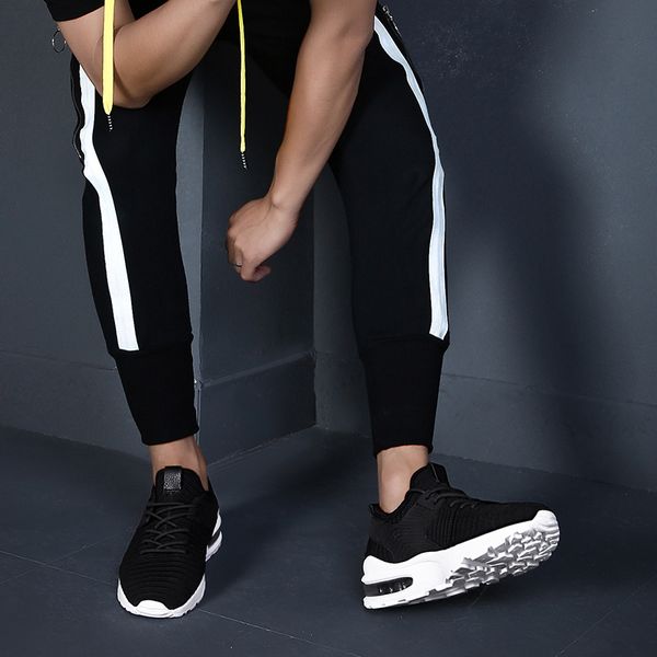 Men Sneakers Sports Outdoor Flying Weaving Casual Tide Shoes Air Cushion Wild Sports Casual Running Shoes For Men Big Size 39-45
Men Sneakers Sports Outdoor Flying Weaving Casual Tide Shoes Air Cushion Wild Sports Casual Running Shoes For Men Big Size 39-45