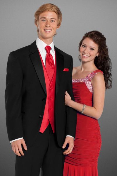 custom made groomsmen notch lapel groom tuxedos black men suits wedding/prom man blazer/bridegroom ( jacket+pants+vest+tie ) m586, Black;gray
custom made groomsmen notch lapel groom tuxedos black men suits wedding/prom man blazer/bridegroom ( jacket+pants+vest+tie ) m586, Black;gray