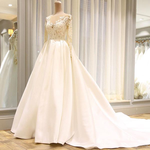 Satin Long Sleeves Wedding Dresses Lac appliques 2018 Vintage Court Train Bridal Gowns Real Images A Line Wedding Bridal Gowns
Satin Long Sleeves Wedding Dresses Lac appliques 2018 Vintage Court Train Bridal Gowns Real Images A Line Wedding Bridal Gowns