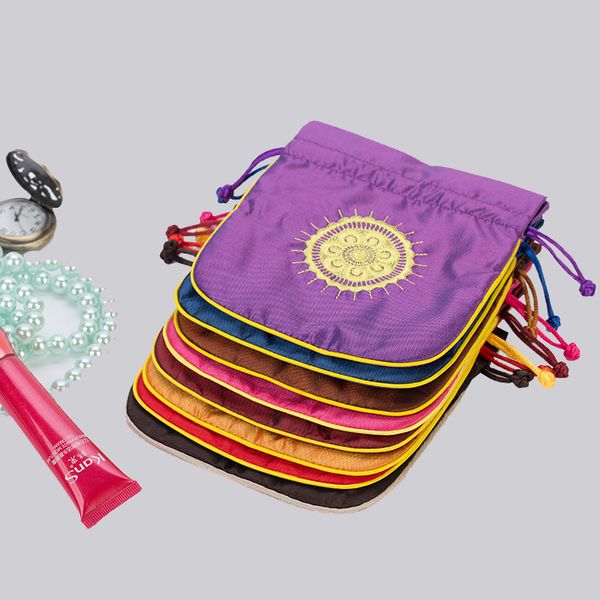 High Quality 13*15cm Slik Jewelry Bags Ethnic Gift Bags Silk Drawstring Bags Christmas Jewelery Pouches Muslin Packaging 12Pcs 
High Quality 13*15cm Slik Jewelry Bags Ethnic Gift Bags Silk Drawstring Bags Christmas Jewelery Pouches Muslin Packaging 12Pcs