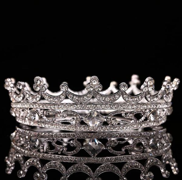 bridal crown, bridal crown, wedding dress, antique modelling headwear, wedding decorations, Silver
bridal crown, bridal crown, wedding dress, antique modelling headwear, wedding decorations, Silver