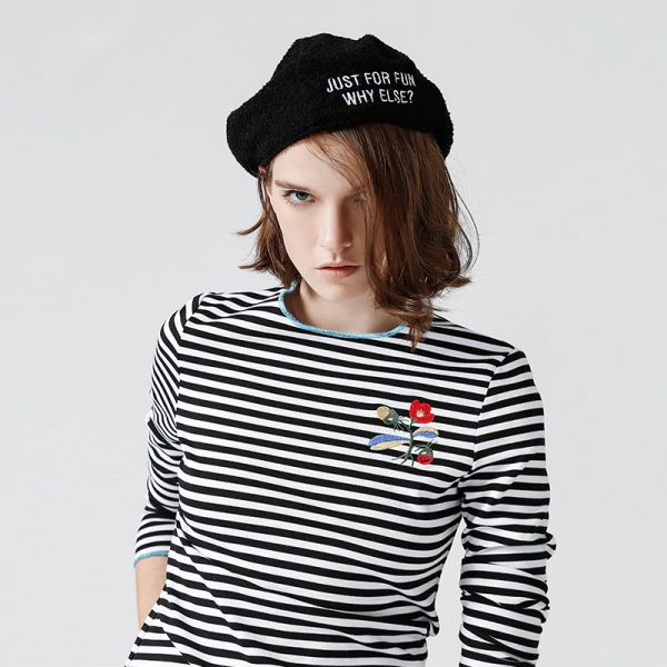 Piping Embroidery Flower T-Shirts For Women Classic Striped Long Sleeve Autumn Tops Casual Round Neck T Shirt Cotton Tees Cloth
Piping Embroidery Flower T-Shirts For Women Classic Striped Long Sleeve Autumn Tops Casual Round Neck T Shirt Cotton Tees Cloth