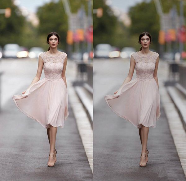 summer chiffon a line mother of the bride dresses appliqued lace knee length mother dress sheer neck wedding guest dress, Black;red
summer chiffon a line mother of the bride dresses appliqued lace knee length mother dress sheer neck wedding guest dress, Black;red