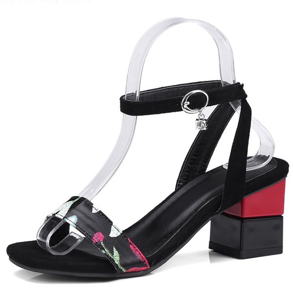 2018 new style women sandals mixed fashion colors shoes simple buckle summer shoes comfortable squale heel shoes, Black
2018 new style women sandals mixed fashion colors shoes simple buckle summer shoes comfortable squale heel shoes, Black
