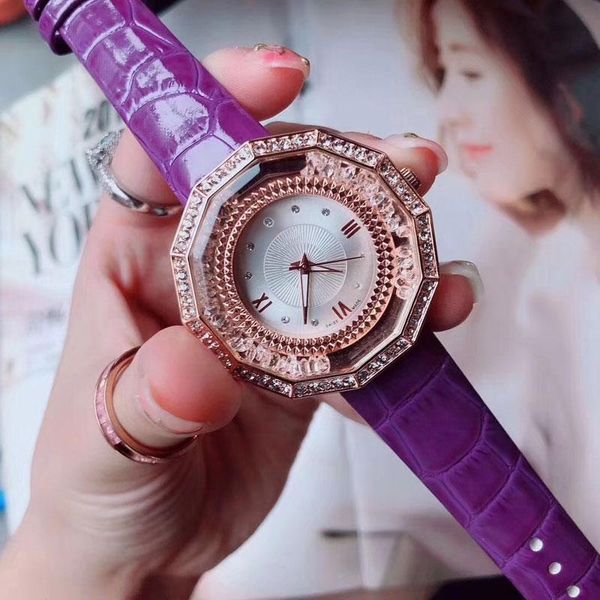 new fashion women watches luxury designer quartz wristwatch rhinestone leather strap female watch for ladies gift relojes mujer, Slivery;brown
new fashion women watches luxury designer quartz wristwatch rhinestone leather strap female watch for ladies gift relojes mujer, Slivery;brown
