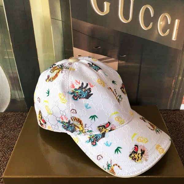 2019 Top Quality Celebrity design Letter Printing Berets Cap Ball Caps Men Woman Cloches Stingy Brim Hats Visors 426887 4HD93 1060 008
2019 Top Quality Celebrity design Letter Printing Berets Cap Ball Caps Men Woman Cloches Stingy Brim Hats Visors 426887 4HD93 1060 008