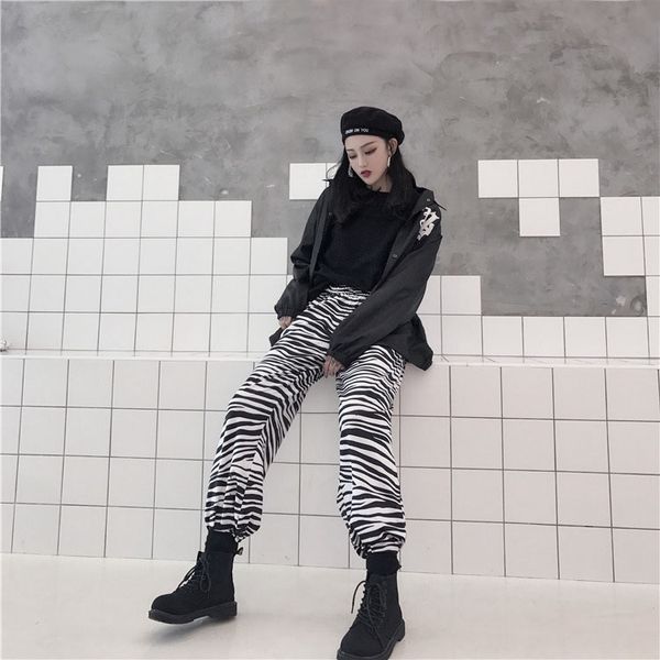 women's pants & capris elegant women zebra harem ladies elastic waist pockets casual trousers streetwear hip hop pantalons femme punk b, Black;white
women's pants & capris elegant women zebra harem ladies elastic waist pockets casual trousers streetwear hip hop pantalons femme punk b, Black;white
