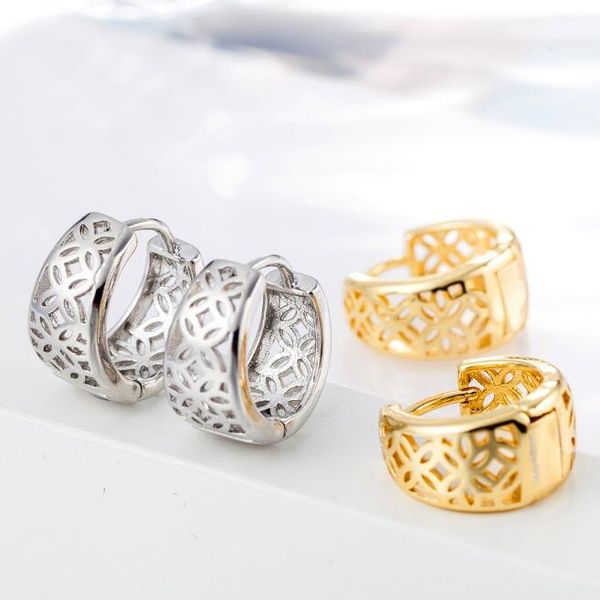 2018 fashion girls madam earrings gold silvery hollow four leaf petal earrings ear buckle 2 color selection, Golden;silver
2018 fashion girls madam earrings gold silvery hollow four leaf petal earrings ear buckle 2 color selection, Golden;silver