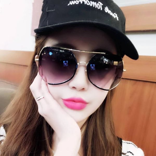 2018 new big frame double beam metal sunglasses, korean version, tidal sunglasses, White;black
2018 new big frame double beam metal sunglasses, korean version, tidal sunglasses, White;black