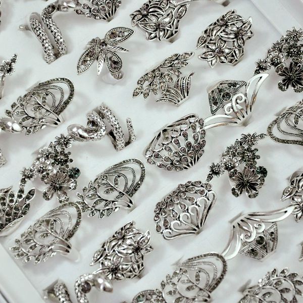 fashion vintage flowers ancient silver style women rings lot female anel jewelry lots lr4045
fashion vintage flowers ancient silver style women rings lot female anel jewelry lots lr4045