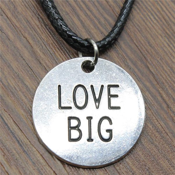 wysiwyg 5 pieces leather chain necklaces pendants choker collar pendant necklace women love big round plate 25x25mm n6-b13710, Golden;silver
wysiwyg 5 pieces leather chain necklaces pendants choker collar pendant necklace women love big round plate 25x25mm n6-b13710, Golden;silver