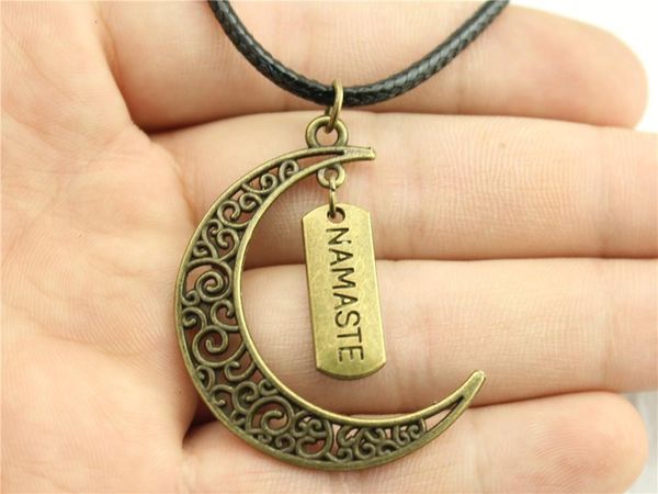wysiwyg 5 pieces leather chain necklaces pendants choker collar women necklace jewelry namaste tag 21x8mm n6-a11573-a11458, Golden;silver
wysiwyg 5 pieces leather chain necklaces pendants choker collar women necklace jewelry namaste tag 21x8mm n6-a11573-a11458, Golden;silver