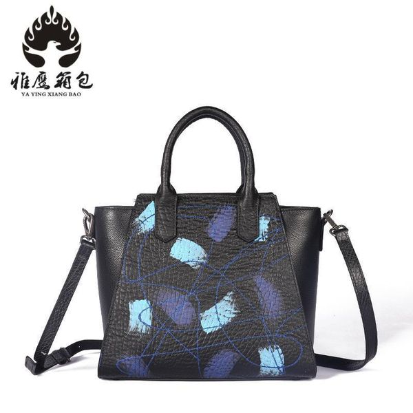 2018 genuine leather women handbag scrub leather tote bags female shoulder bag messenger bag
2018 genuine leather women handbag scrub leather tote bags female shoulder bag messenger bag