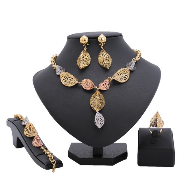 Luxury Nigerian Beads African Big Necklace Bracelet Rings Earrings Jewelry Sets Fashion Dubai Three tone Color Jewelry Se
Luxury Nigerian Beads African Big Necklace Bracelet Rings Earrings Jewelry Sets Fashion Dubai Three tone Color Jewelry Se