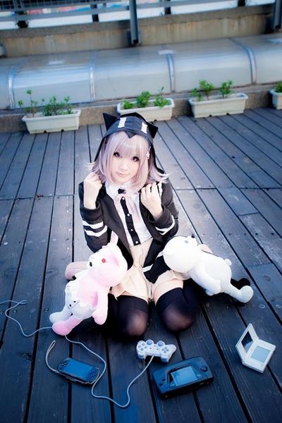 игра аниме danganronpa короткий полный взрыв вьющиеся косплей вечеринка термостойкие синтетические волосы, Black
игра аниме danganronpa короткий полный взрыв вьющиеся косплей вечеринка термостойкие синтетические волосы, Black