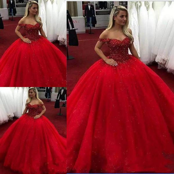 2018 Charming Crystal Red Quinceanera Dresses Ball Gown Off-Shoulder Sweetheart Sleeveless Pageant Evening Gowns Sexy Prom Dresses
2018 Charming Crystal Red Quinceanera Dresses Ball Gown Off-Shoulder Sweetheart Sleeveless Pageant Evening Gowns Sexy Prom Dresses