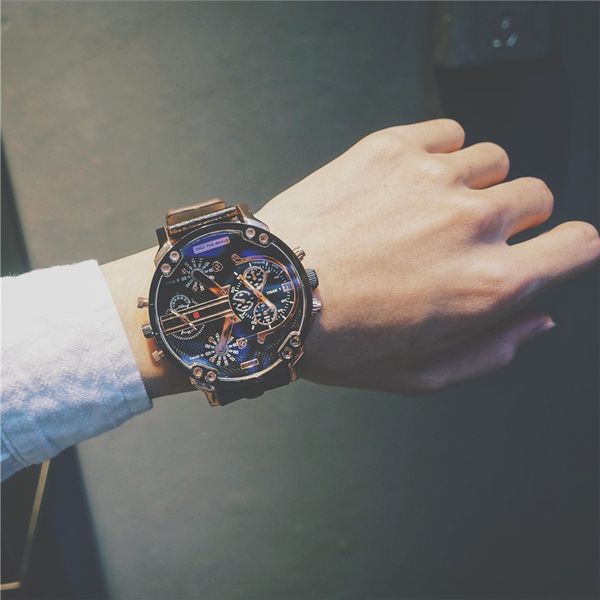 big dial blue ray dual display army man watches black brown leather band steel shell men male quartz watch wristwatches clock, Slivery;brown
big dial blue ray dual display army man watches black brown leather band steel shell men male quartz watch wristwatches clock, Slivery;brown