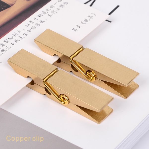 high-end nordic style pure brass clip,antioxidant surface treatment 2 styles different uses money, bills, ps, notes can be used
high-end nordic style pure brass clip,antioxidant surface treatment 2 styles different uses money, bills, ps, notes can be used