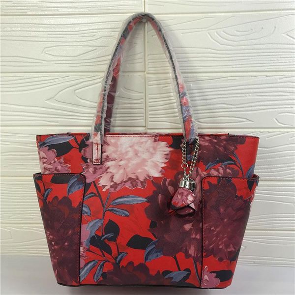 New tyle 2018 women cla ic fa hion flower pendant print color houlder bag pu recommend bag
New tyle 2018 women cla ic fa hion flower pendant print color houlder bag pu recommend bag
