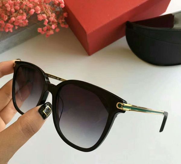 sf900 квадратных солнцезащитные очки гавана / коричневый градиент sonnenbrille роскошные дизайнерские солнцезащитные очки женские очки с кор, White;black
sf900 квадратных солнцезащитные очки гавана / коричневый градиент sonnenbrille роскошные дизайнерские солнцезащитные очки женские очки с кор, White;black