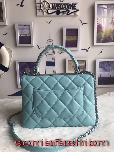 Fa hion woman bag de igner genuine import heep kin leather lady handbag with chain trap woman tote bag
Fa hion woman bag de igner genuine import heep kin leather lady handbag with chain trap woman tote bag