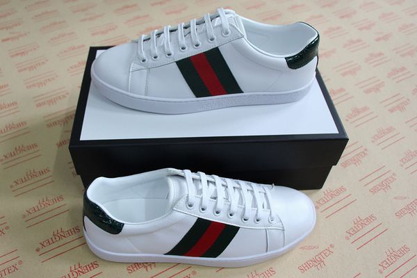 new man women luxury designer shoes blue red stripe with new upgrade version casual ace shoes size 34-46, White;red
new man women luxury designer shoes blue red stripe with new upgrade version casual ace shoes size 34-46, White;red