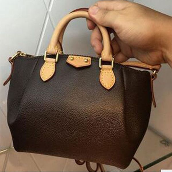 Free shipping! TURENNE Women hobos tote bag Fashion Genuine Leather handbag Designer Shoulder Messenger bags Discolored leather purse M61253
Free shipping! TURENNE Women hobos tote bag Fashion Genuine Leather handbag Designer Shoulder Messenger bags Discolored leather purse M61253