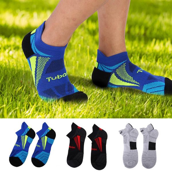 cotton men running socks all season professional sports breathable sweat-wicking soft compression socks for running basketball, Black
cotton men running socks all season professional sports breathable sweat-wicking soft compression socks for running basketball, Black