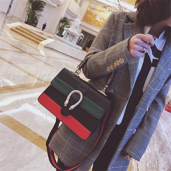 designer shoulder bags 2018 new fashion elegant lady snake head package crocodile pattern retro casual buckle shoulder purse handbag
designer shoulder bags 2018 new fashion elegant lady snake head package crocodile pattern retro casual buckle shoulder purse handbag