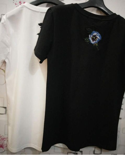 2018 Luxury Europe italy back embroidery Tshirt Fashion Women T Shirt Casual Cotton Tee Top
2018 Luxury Europe italy back embroidery Tshirt Fashion Women T Shirt Casual Cotton Tee Top