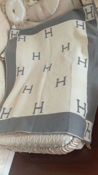luxury signature h tagthicken wool blanket home travel winter scarf shawl warm everyday blankets large 170*140cm grey/brown/orange/navy blue
luxury signature h tagthicken wool blanket home travel winter scarf shawl warm everyday blankets large 170*140cm grey/brown/orange/navy blue