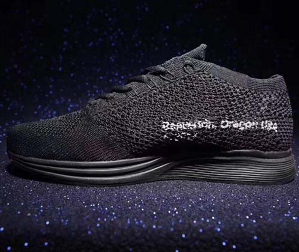 Мода 1s Вязаная обувь конструктора Mens женщин обуви Joint One Soft Foam Повседневный Zapatilla Bl
Мода 1s Вязаная обувь конструктора Mens женщин обуви Joint One Soft Foam Повседневный Zapatilla Bl