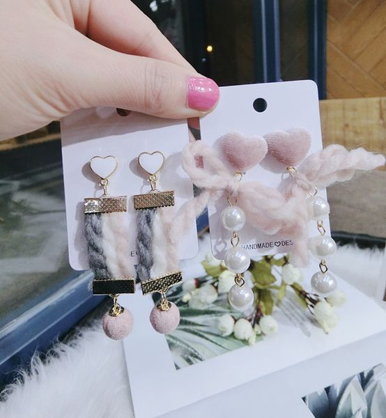 women style handwoven autumn and winter woolen bow tie pearl powder earrings wholesale, Golden;silver
women style handwoven autumn and winter woolen bow tie pearl powder earrings wholesale, Golden;silver