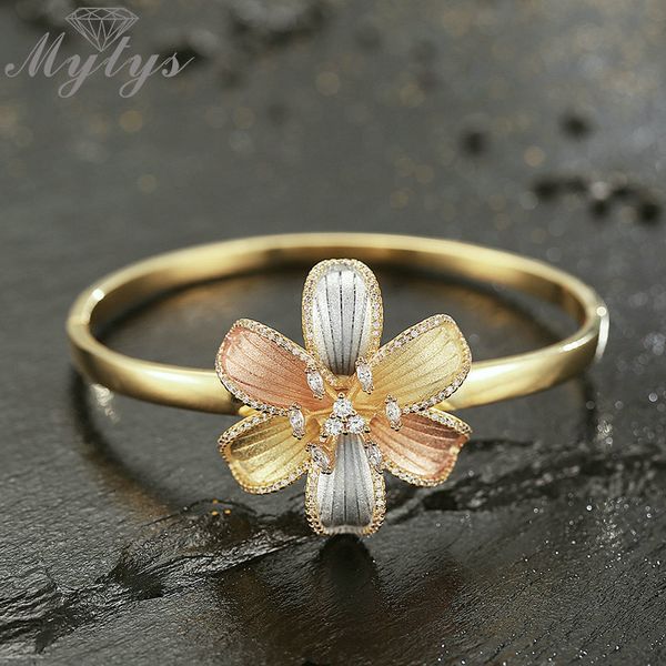 mytys romantic tricolor flower bangle for lady gold silver rose three tone gold high level bangles israel fashion jewelry b1108, Black
mytys romantic tricolor flower bangle for lady gold silver rose three tone gold high level bangles israel fashion jewelry b1108, Black