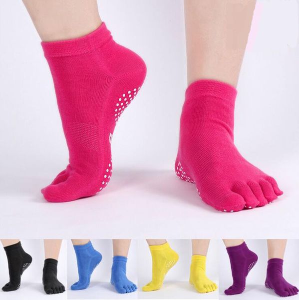 5 pair women solid color bare feet exercise fitness non-slip 5 toes yoga socks pilates, White;red
5 pair women solid color bare feet exercise fitness non-slip 5 toes yoga socks pilates, White;red