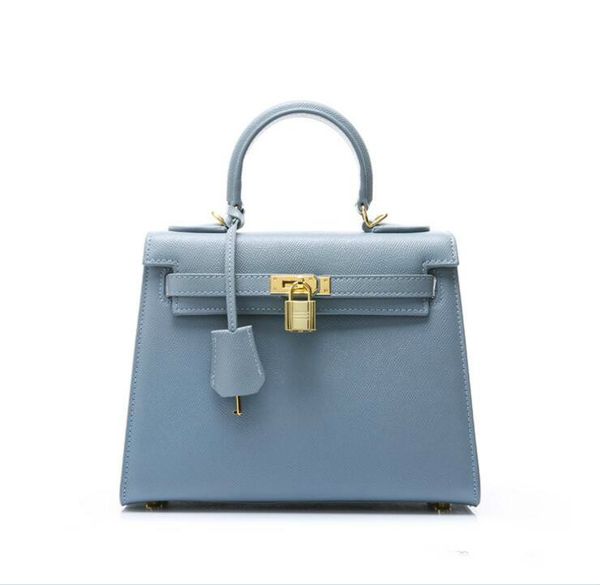 2017 new luxury handbags women bag designer genuine leather handbag bolsa feminina sac a main femme de marque new tote tassen
2017 new luxury handbags women bag designer genuine leather handbag bolsa feminina sac a main femme de marque new tote tassen