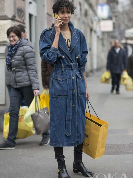 vintage women blue denim trenchcoat elegant long sleeve trenchcoat with belt h8741, Tan;black
vintage women blue denim trenchcoat elegant long sleeve trenchcoat with belt h8741, Tan;black
