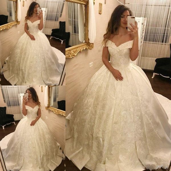 ivory satin ball gown wedding dresses with lace appliques off the shoulder bridal gowns lace up back wedding vestidos custom made 2018-2019, White
ivory satin ball gown wedding dresses with lace appliques off the shoulder bridal gowns lace up back wedding vestidos custom made 2018-2019, White