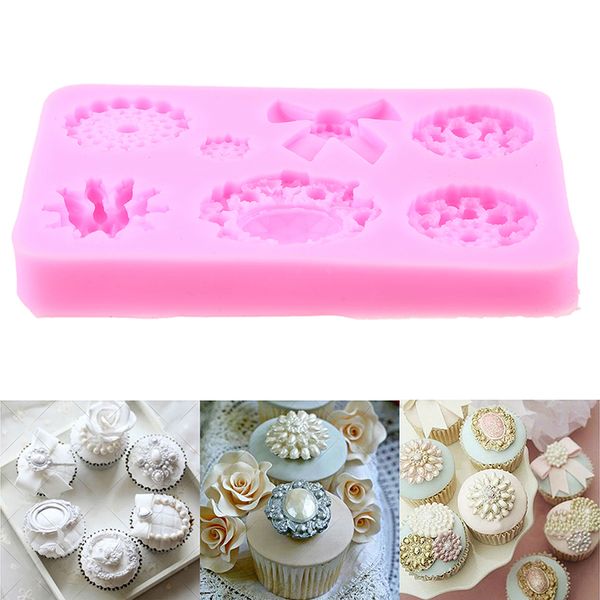 diy bowknot brooches jewelry silicone fondant mold sugar mold chocolate mould cake decoration tools kitchenware
diy bowknot brooches jewelry silicone fondant mold sugar mold chocolate mould cake decoration tools kitchenware