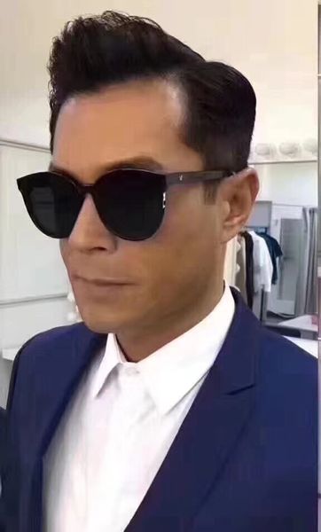 fashionable and stylish sunglasses v stars want to have more styles to look for us at any time, White;black
fashionable and stylish sunglasses v stars want to have more styles to look for us at any time, White;black