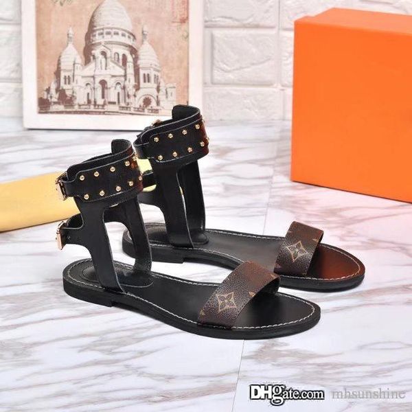 2018 popular summer luxury ladies canvas gladiator style flats shoes black golden studs women's nomad sandal party fashion ladies 
2018 popular summer luxury ladies canvas gladiator style flats shoes black golden studs women's nomad sandal party fashion ladies