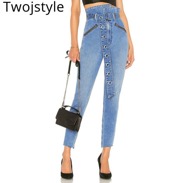twojstyle 2018 autumn winter new women's high waist fashion jeans large size have waist belt and pocket solid blue pencil pants
twojstyle 2018 autumn winter new women's high waist fashion jeans large size have waist belt and pocket solid blue pencil pants