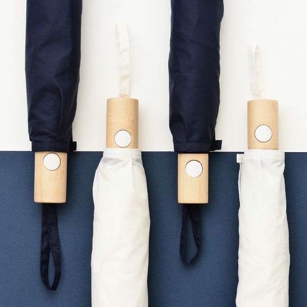 tiohoh canada maple automatic umbrella men women windproof japanese style three folding umbrellas rain wooden handle paraguas
tiohoh canada maple automatic umbrella men women windproof japanese style three folding umbrellas rain wooden handle paraguas